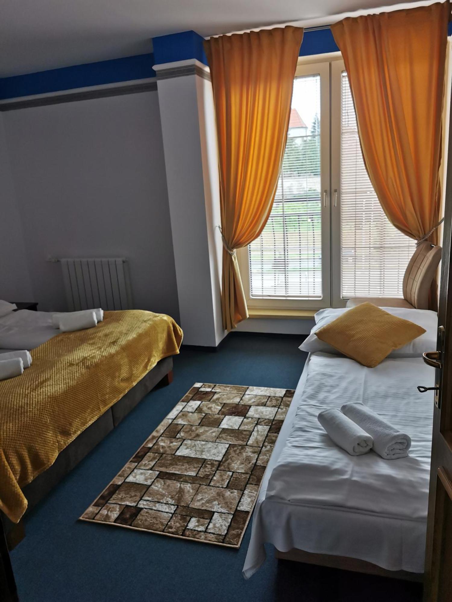 Hotel Diana Nové Mesto nad Váhom Rom bilde