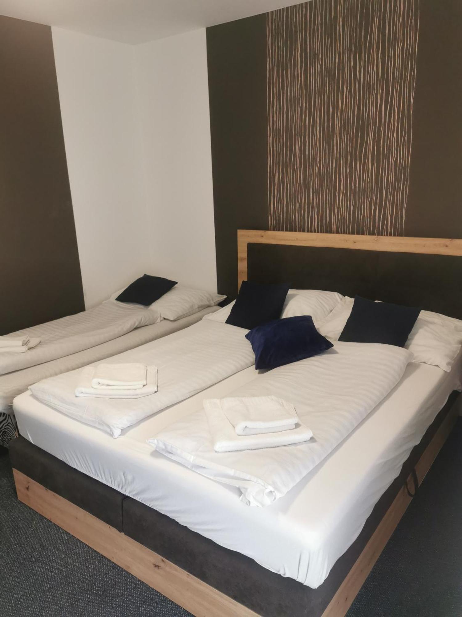 Hotel Diana Nové Mesto nad Váhom Eksteriør bilde