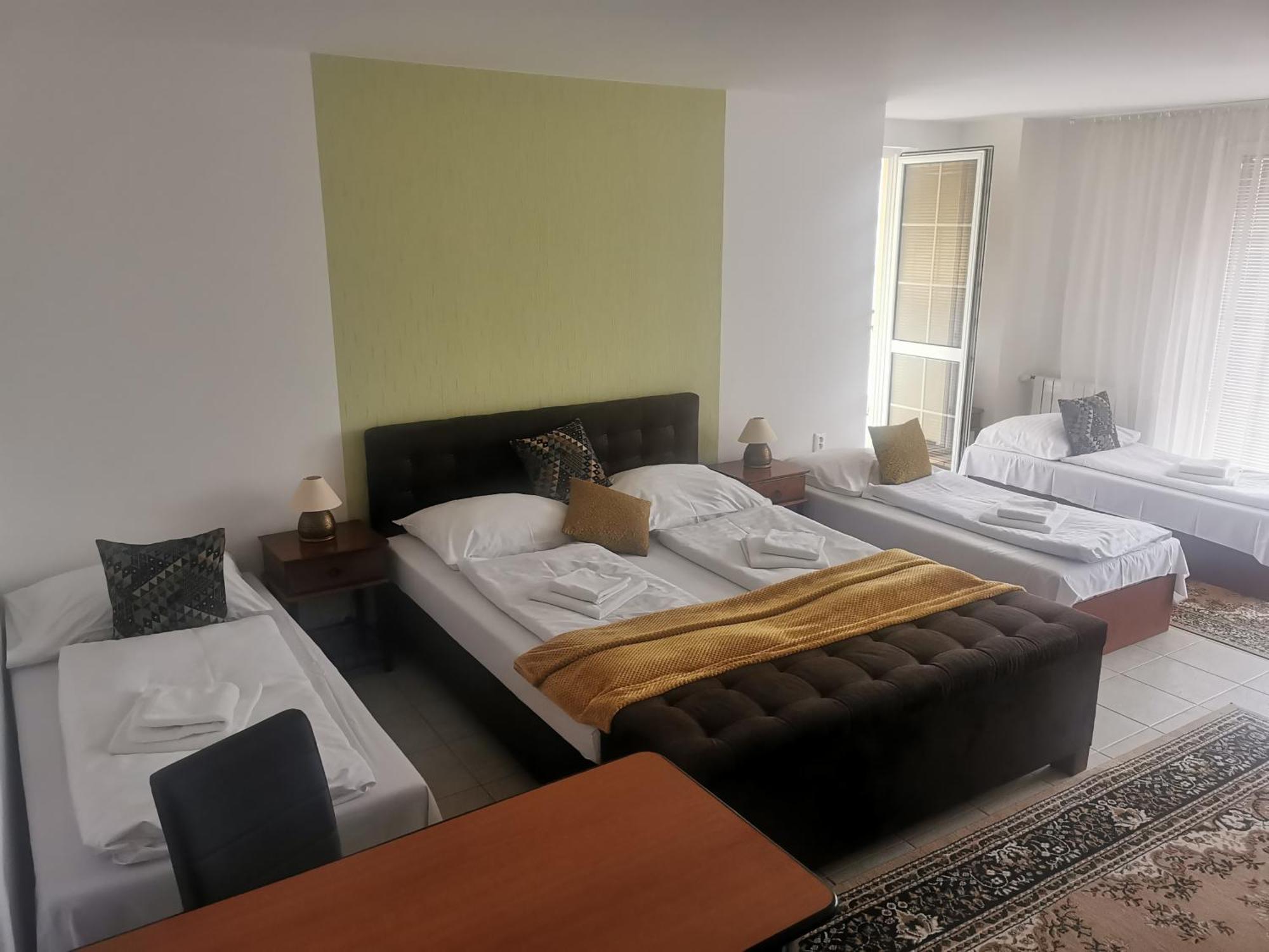 Hotel Diana Nové Mesto nad Váhom Eksteriør bilde